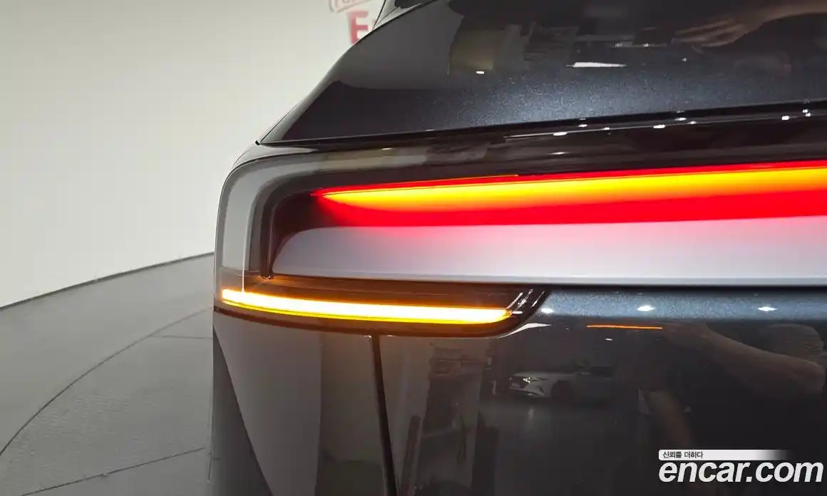 Tesla Model Y 2025 0.2 гидро, фото 8