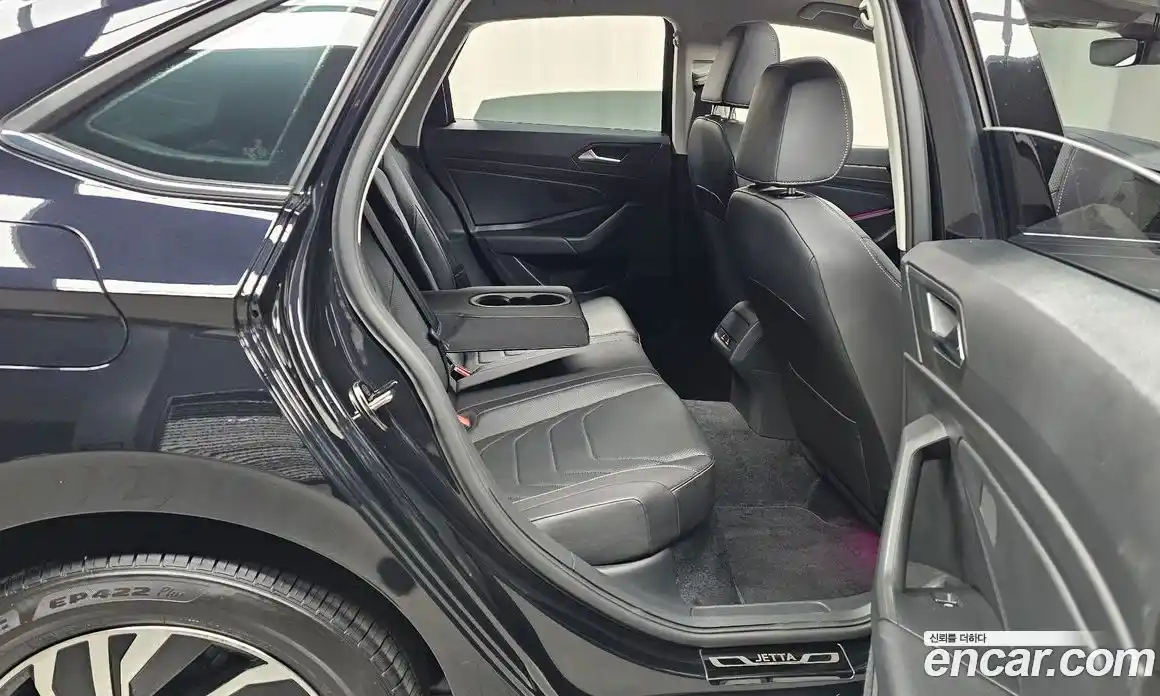 Volkswagen Jetta 2021 1.4 автомат (гидро), фото 18