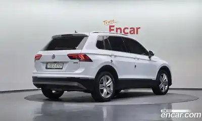 Volkswagen Tiguan 2020 2.0 автомат (гидро), миниатюра 2