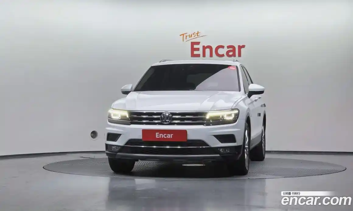 Volkswagen Tiguan 2020 2.0 автомат (гидро), фото 3