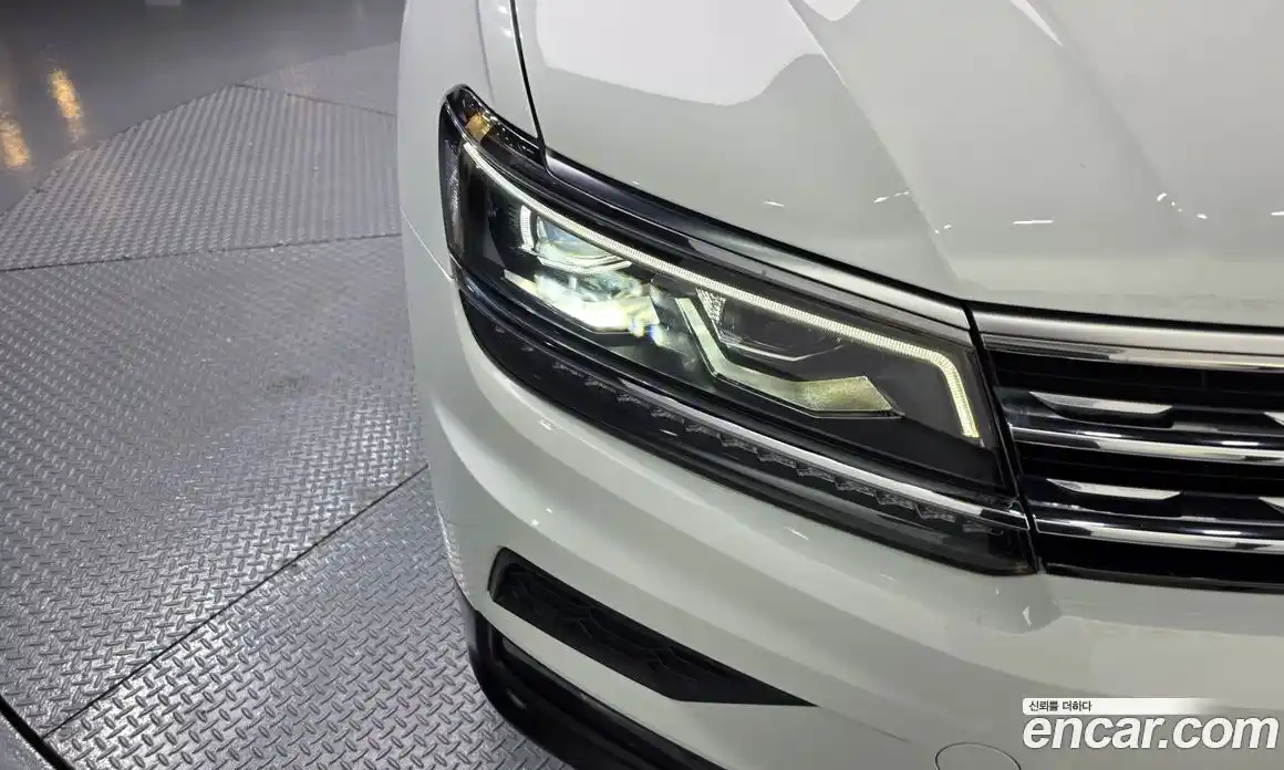 Volkswagen Tiguan 2020 2.0 автомат (гидро), фото 8