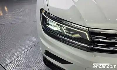 Volkswagen Tiguan 2020 2.0 автомат (гидро), миниатюра 8