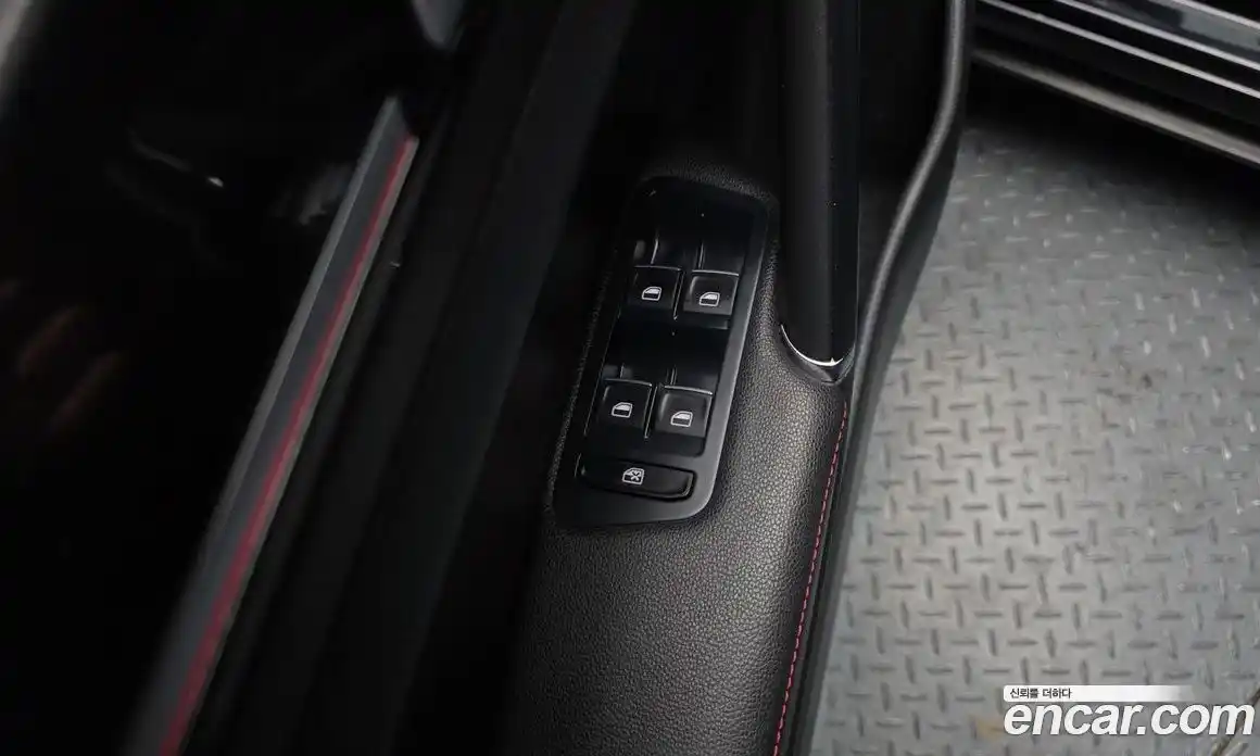 Volkswagen Golf 2015 2.0 автомат (гидро), фото 14