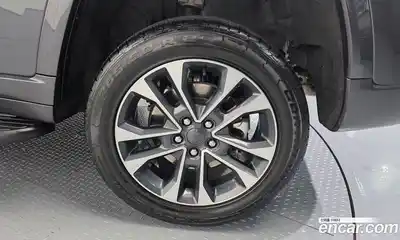 Jeep Cherokee 2023 3.6 автомат (гидро), миниатюра 5