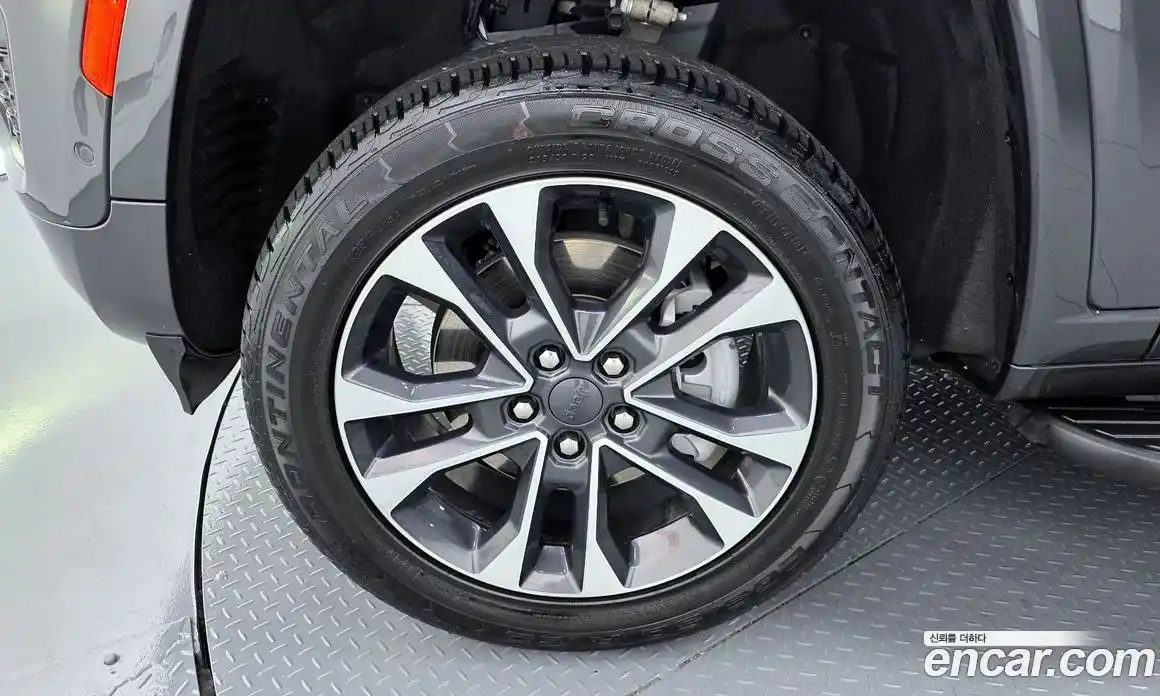 Jeep Cherokee 2023 3.6 автомат (гидро), фото 7