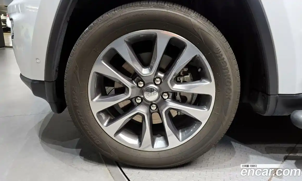 Jeep Cherokee 2018 3.6 автомат (гидро), фото 5