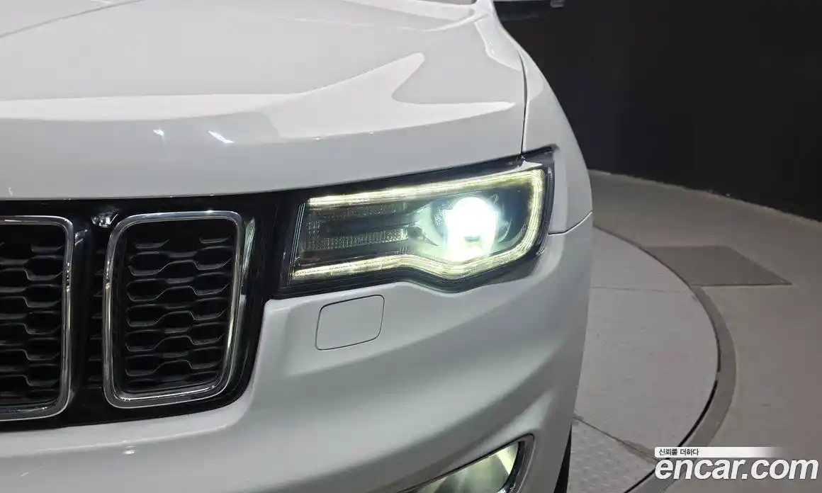 Jeep Cherokee 2018 3.6 автомат (гидро), фото 8