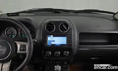 Jeep Compass 2012 2.4 автомат (гидро), миниатюра 12