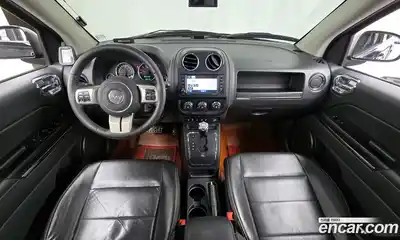 Jeep Compass 2012 2.4 автомат (гидро), миниатюра 7