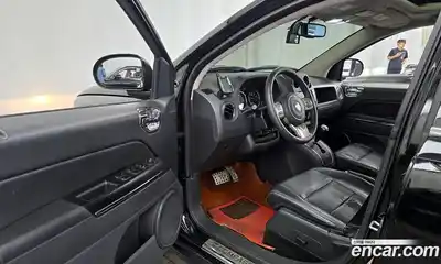 Jeep Compass 2012 2.4 автомат (гидро), миниатюра 10