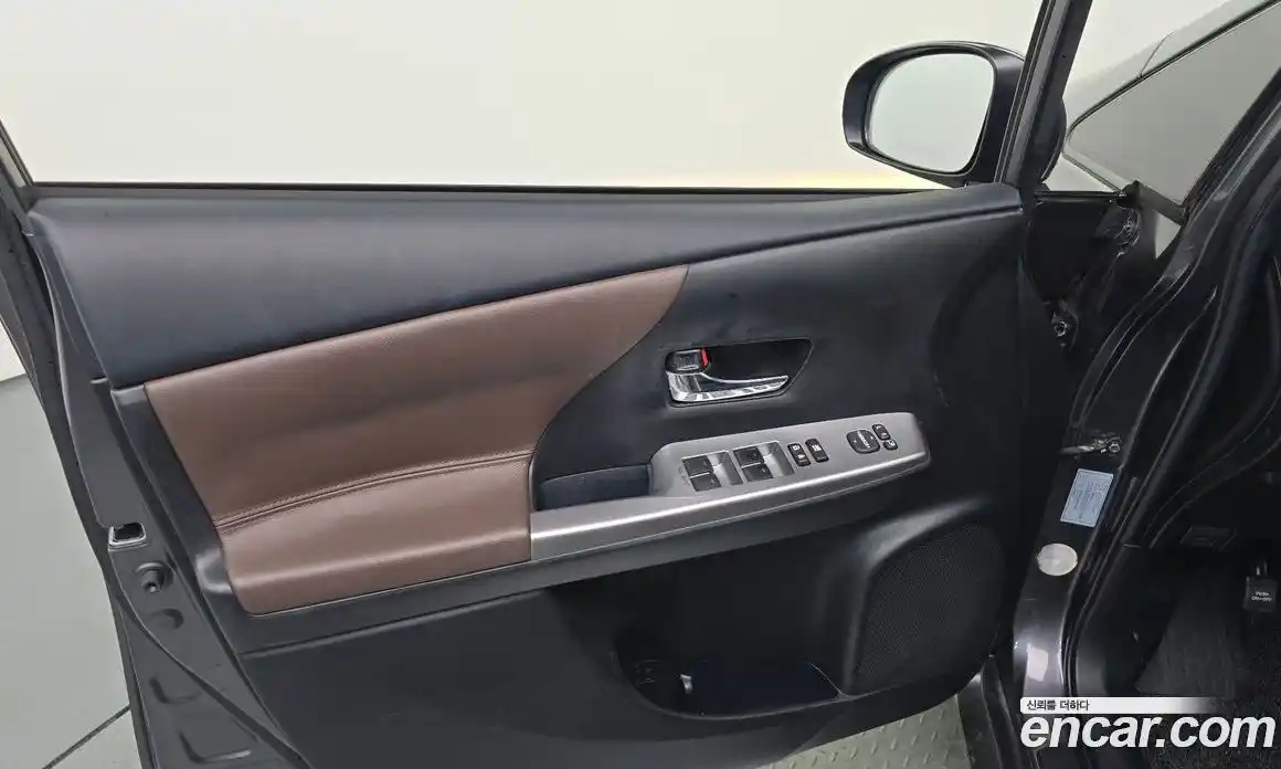 Toyota Prius 2017 1.8 гидро, фото 14