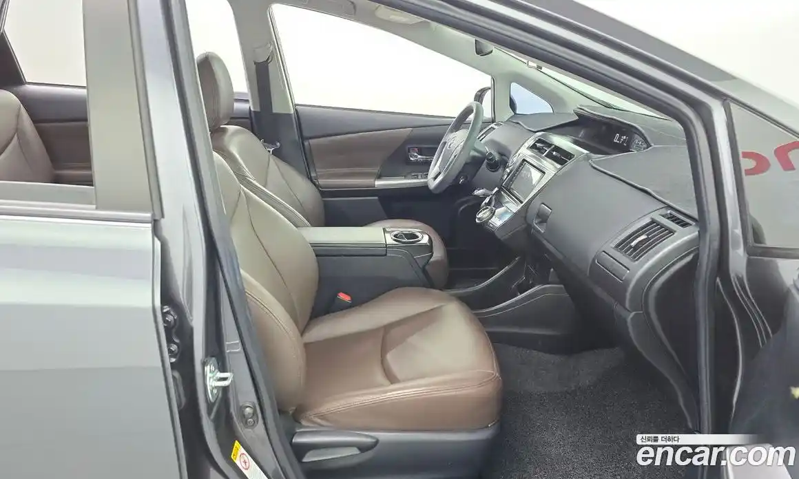 Toyota Prius 2017 1.8 гидро, фото 16
