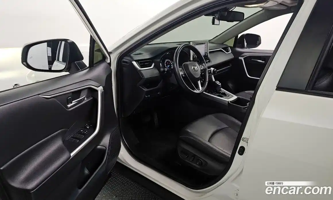 Toyota RAV4 2022 2.5 гидро, фото 10