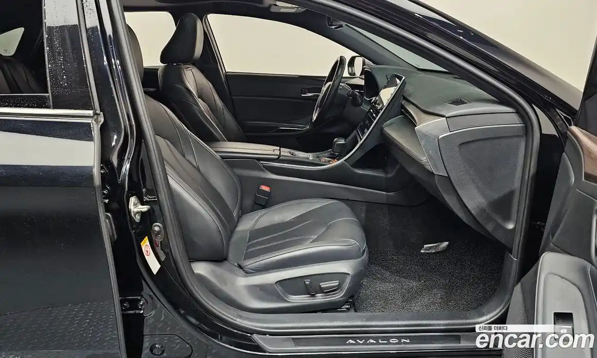 Toyota Avalon 2018 2.5 гидро, фото 16