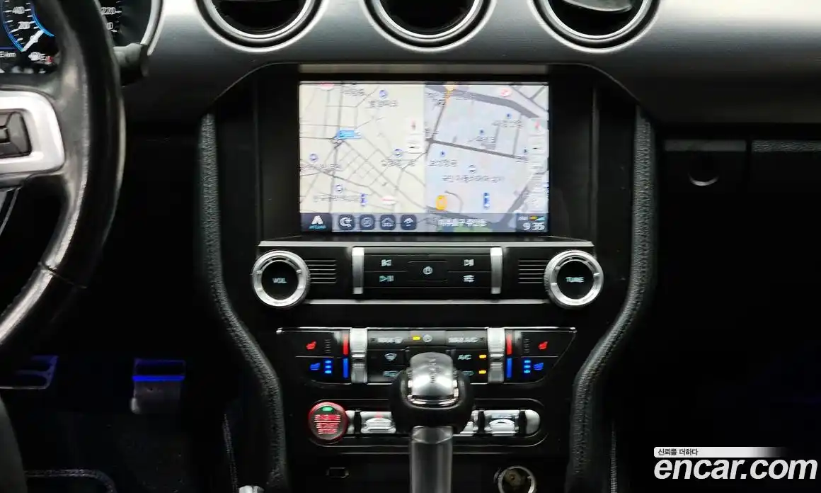 Ford Mustang 2020 2.3 автомат (гидро), фото 19