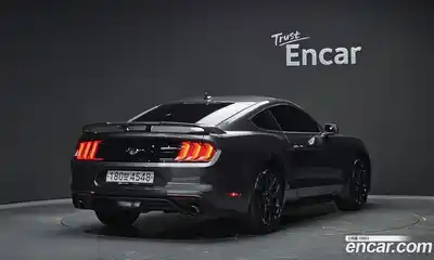 Ford Mustang 2020 2.3 автомат (гидро), миниатюра 2
