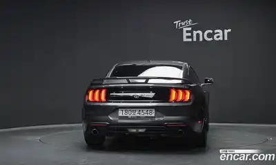 Ford Mustang 2020 2.3 автомат (гидро), миниатюра 4