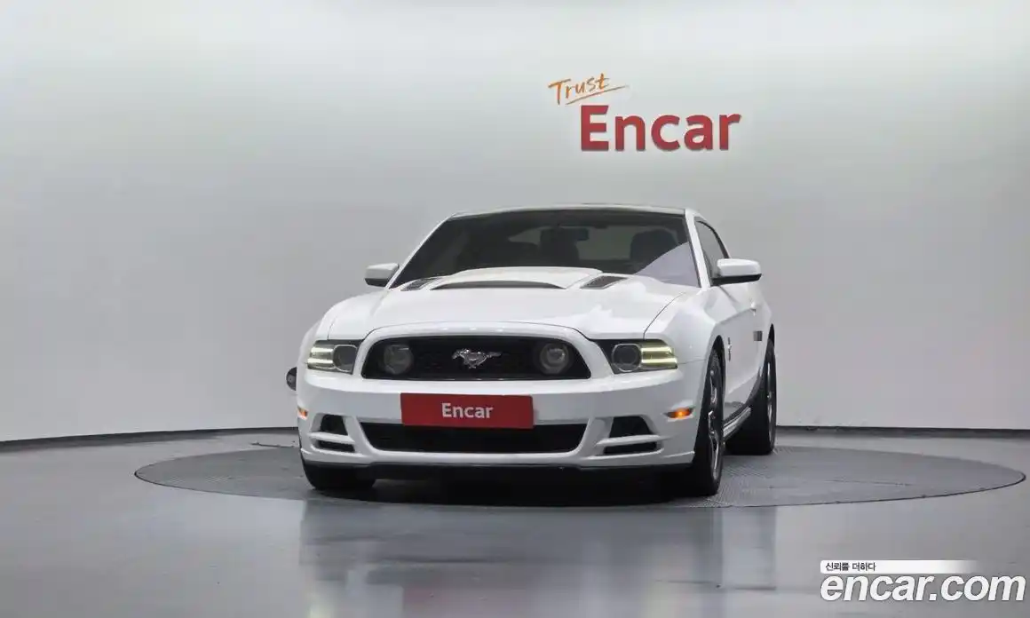 Ford Mustang 2012 3.7 автомат (гидро), фото 3