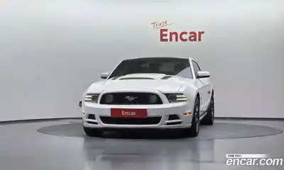 Ford Mustang 2012 3.7 автомат (гидро), миниатюра 3