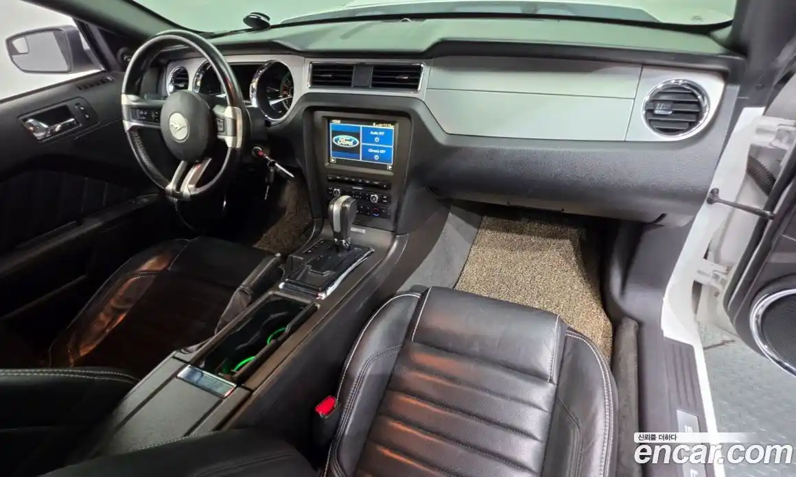 Ford Mustang 2012 3.7 автомат (гидро), фото 7