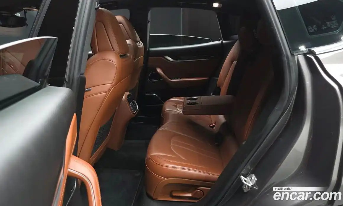 Maserati Levante 2017 3.0 гидро, фото 11