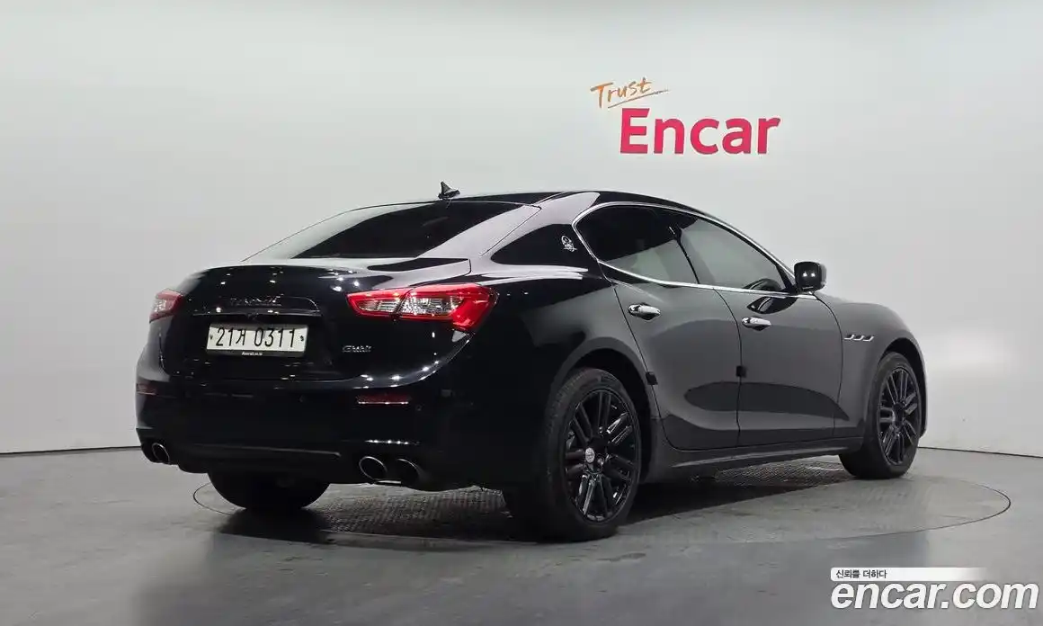 Maserati Ghibli 2016 3.0 гидро, фото 2