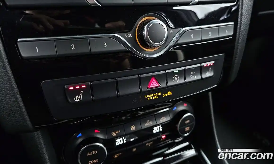 Infiniti Q30 2019 2.0 гидро, фото 28