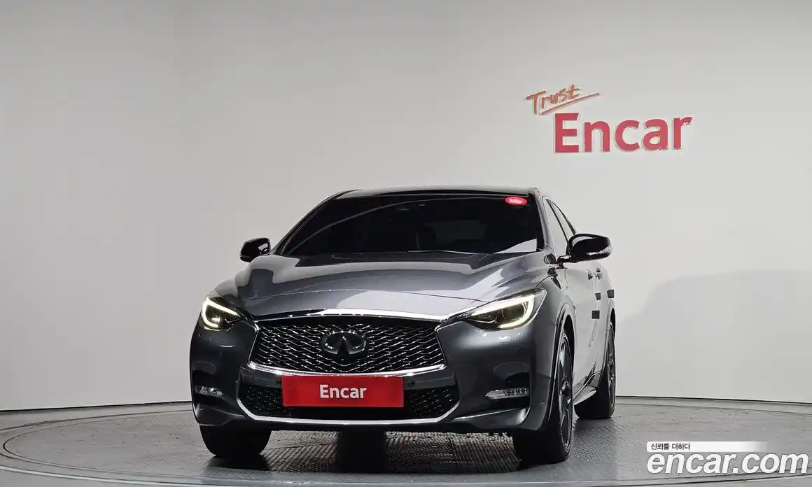 Infiniti Q30 2019 2.0 гидро, фото 3