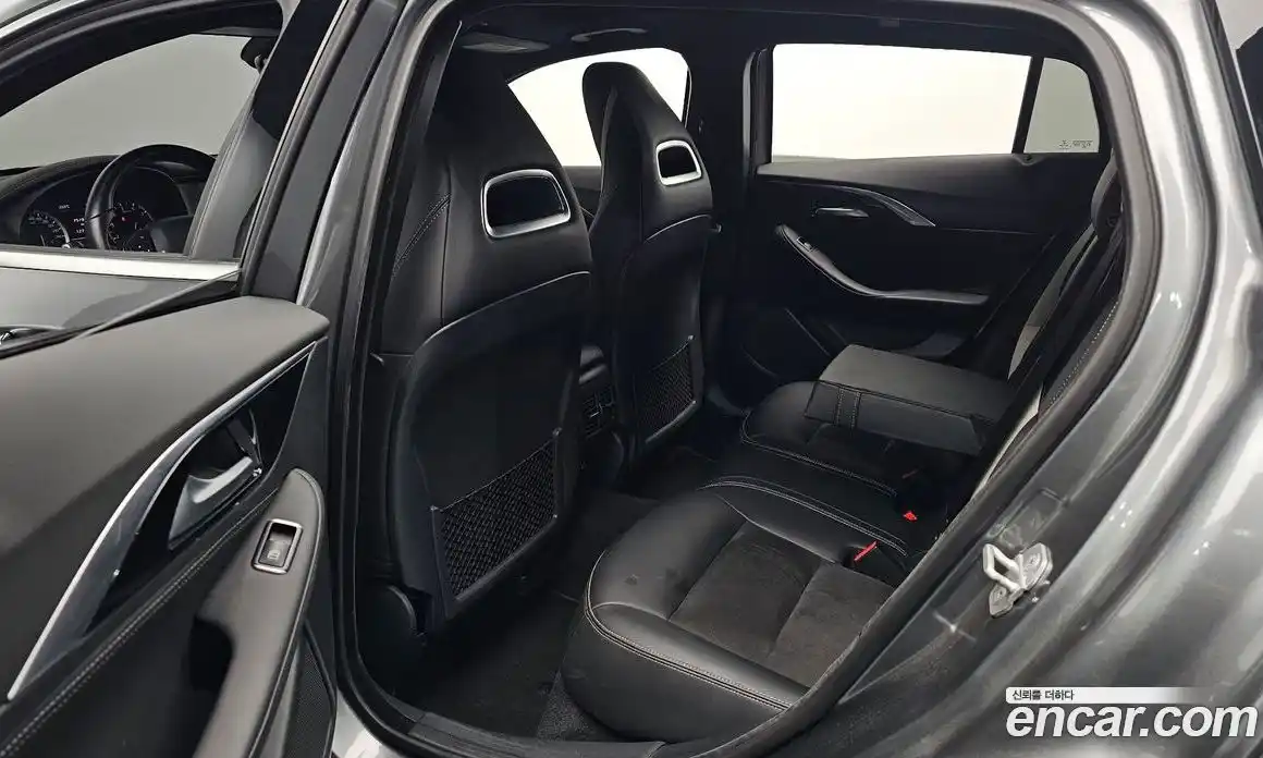 Infiniti Q30 2017 2.0 гидро, фото 17
