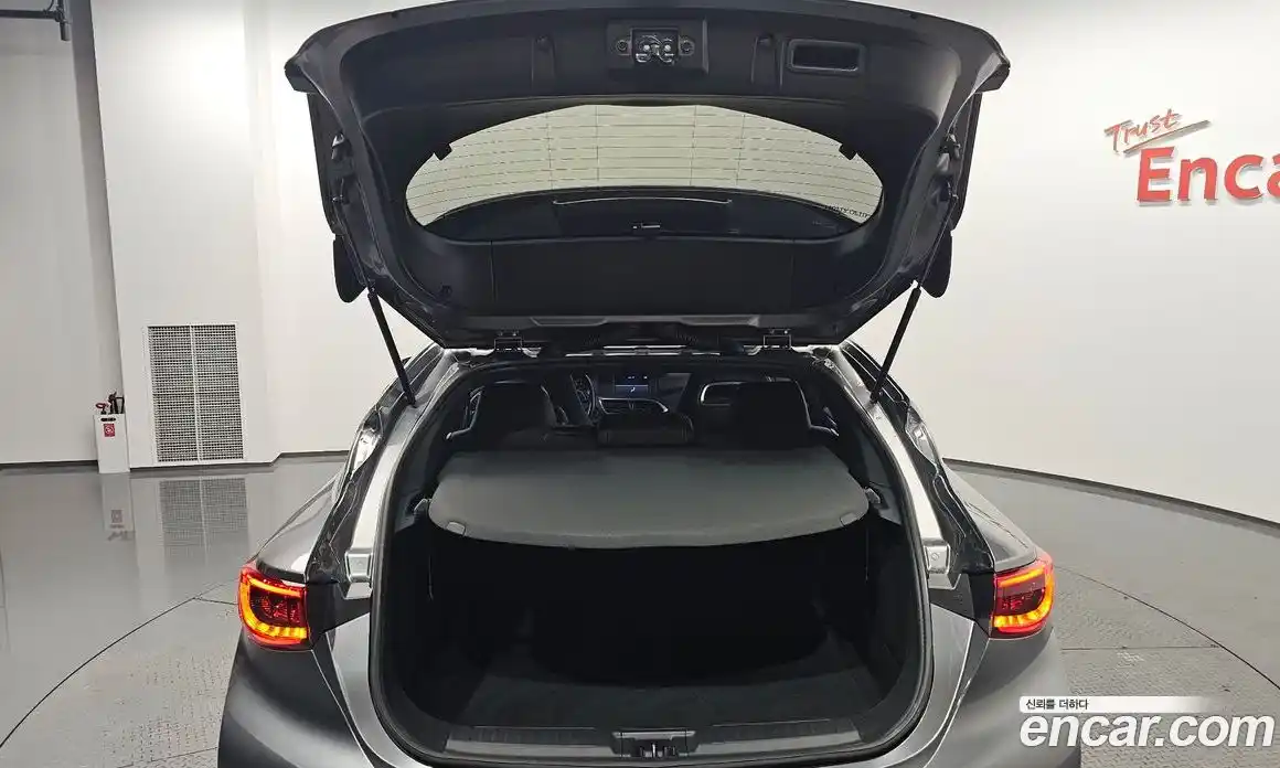 Infiniti Q30 2017 2.0 гидро, фото 26