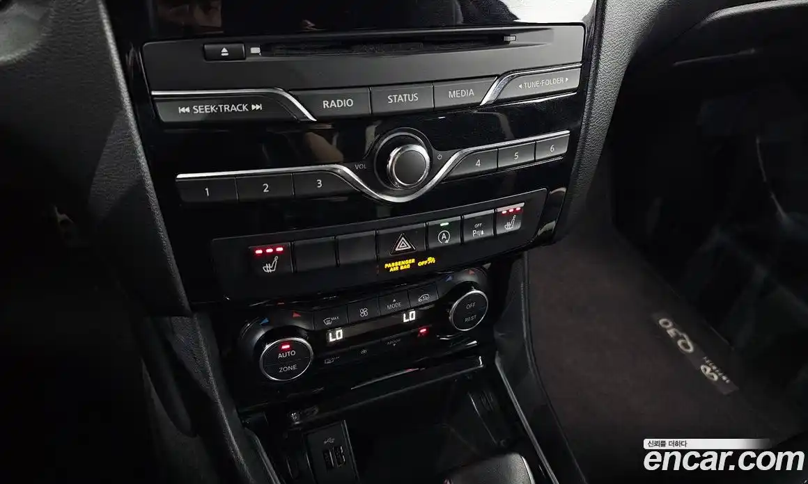 Infiniti Q30 2017 2.0 гидро, фото 27