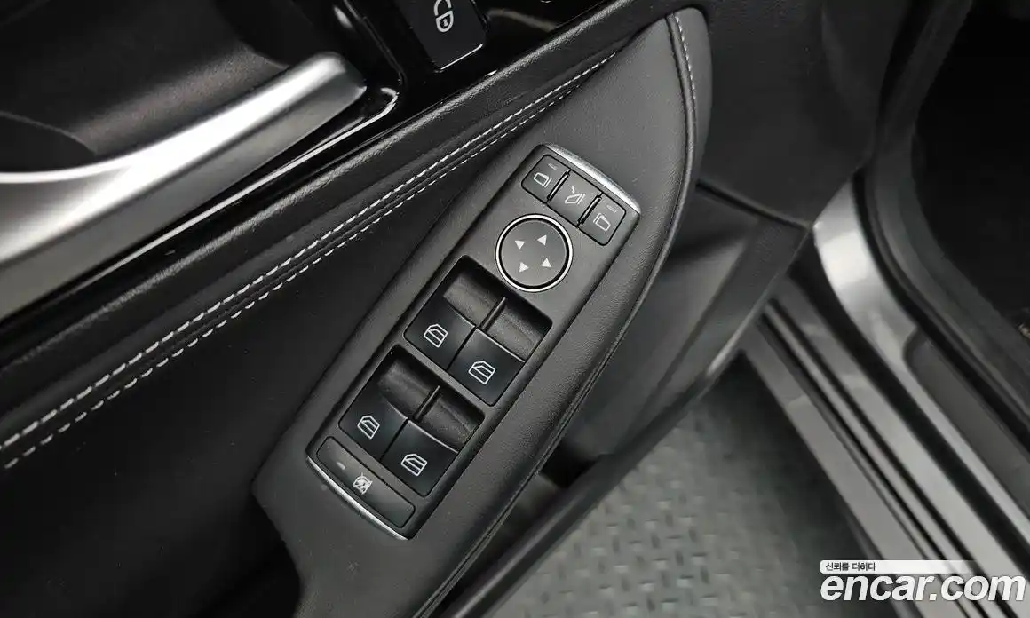 Infiniti Q30 2017 2.0 гидро, фото 28