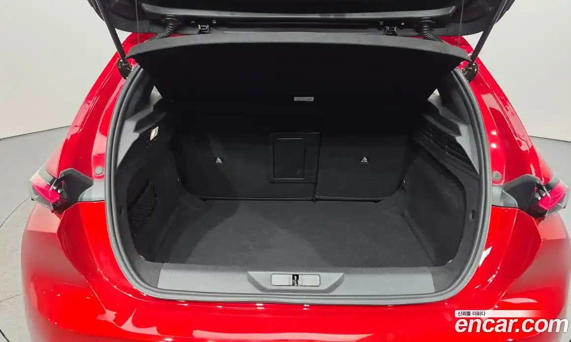 Peugeot 308 2025 1.2 автомат (гидро), фото 23