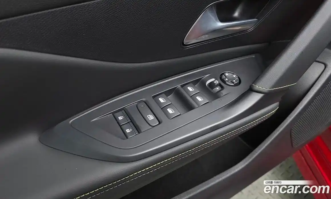 Peugeot 308 2025 1.2 автомат (гидро), фото 27