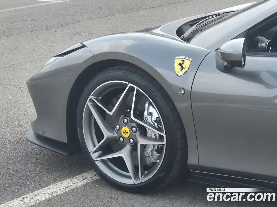 Ferrari F8 2021 3.9 автомат (гидро), фото 5
