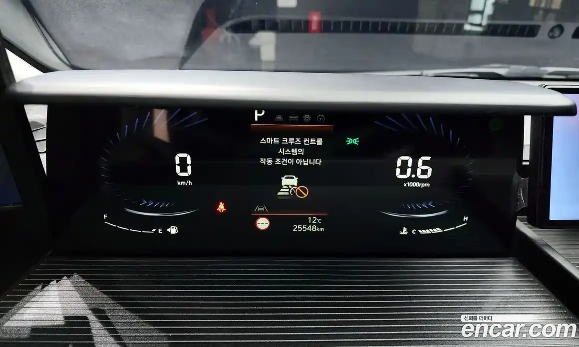Hyundai Staria 2024 3.5 автомат (гидро), фото 8
