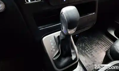 Hyundai Staria 2024 3.5 автомат (гидро), миниатюра 9