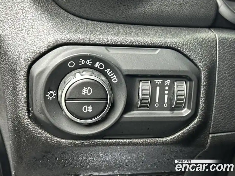 Jeep Wrangler 2020 2.0 автомат (гидро), фото 14