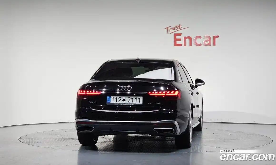 Audi A4 2021 2.0 автомат (гидро), фото 3