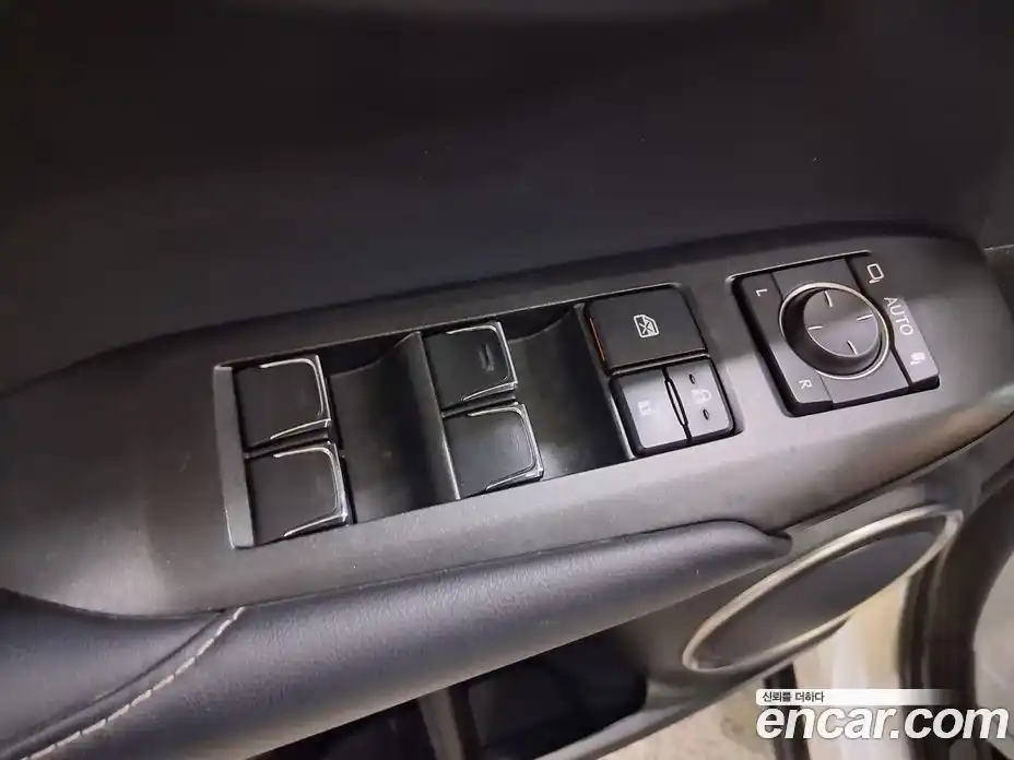 Lexus NX 2018 2.5 вариатор, фото 10