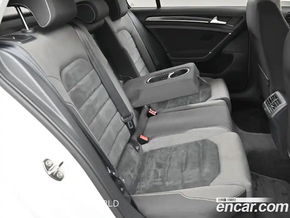 Volkswagen Golf 2014 1.6 автомат (гидро), фото 12