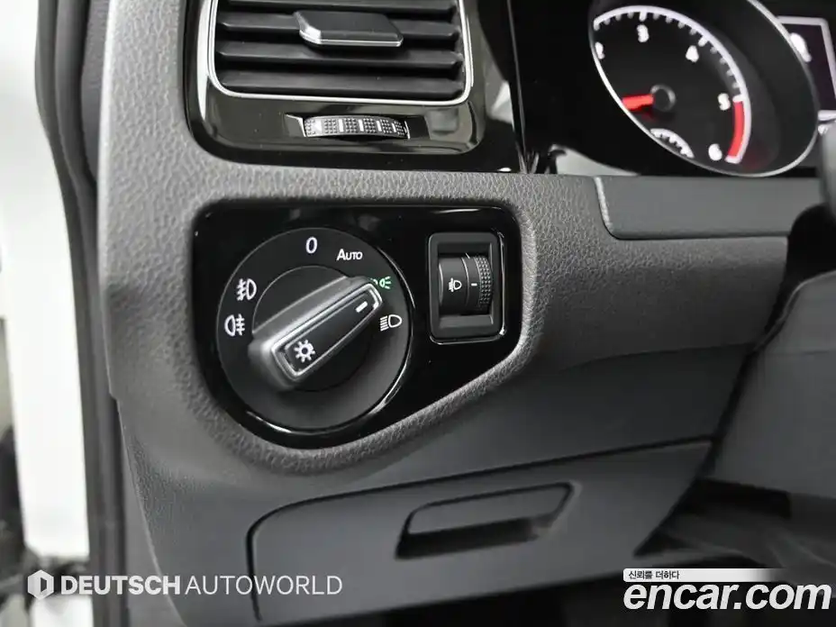 Volkswagen Golf 2014 1.6 автомат (гидро), фото 16