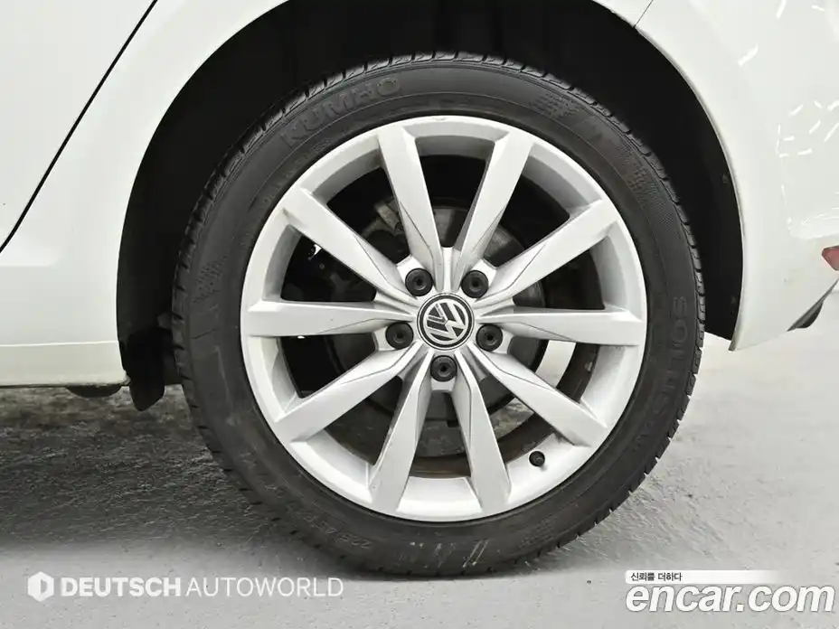 Volkswagen Golf 2014 1.6 автомат (гидро), фото 5