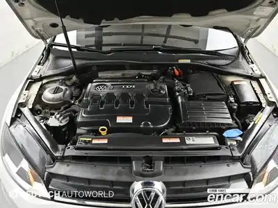 Volkswagen Golf 2014 1.6 автомат (гидро), миниатюра 6