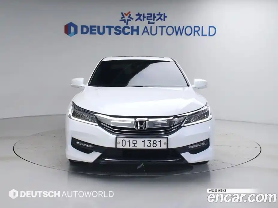 Honda Accord 2017 2.4 автомат (гидро), фото 3