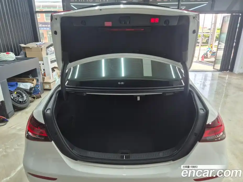 Mercedes-Benz E-Class 2022 2.0 автомат (гидро), фото 17