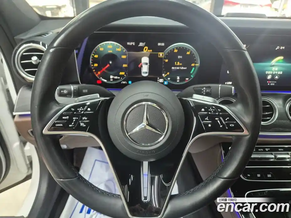Mercedes-Benz E-Class 2022 2.0 автомат (гидро), фото 9