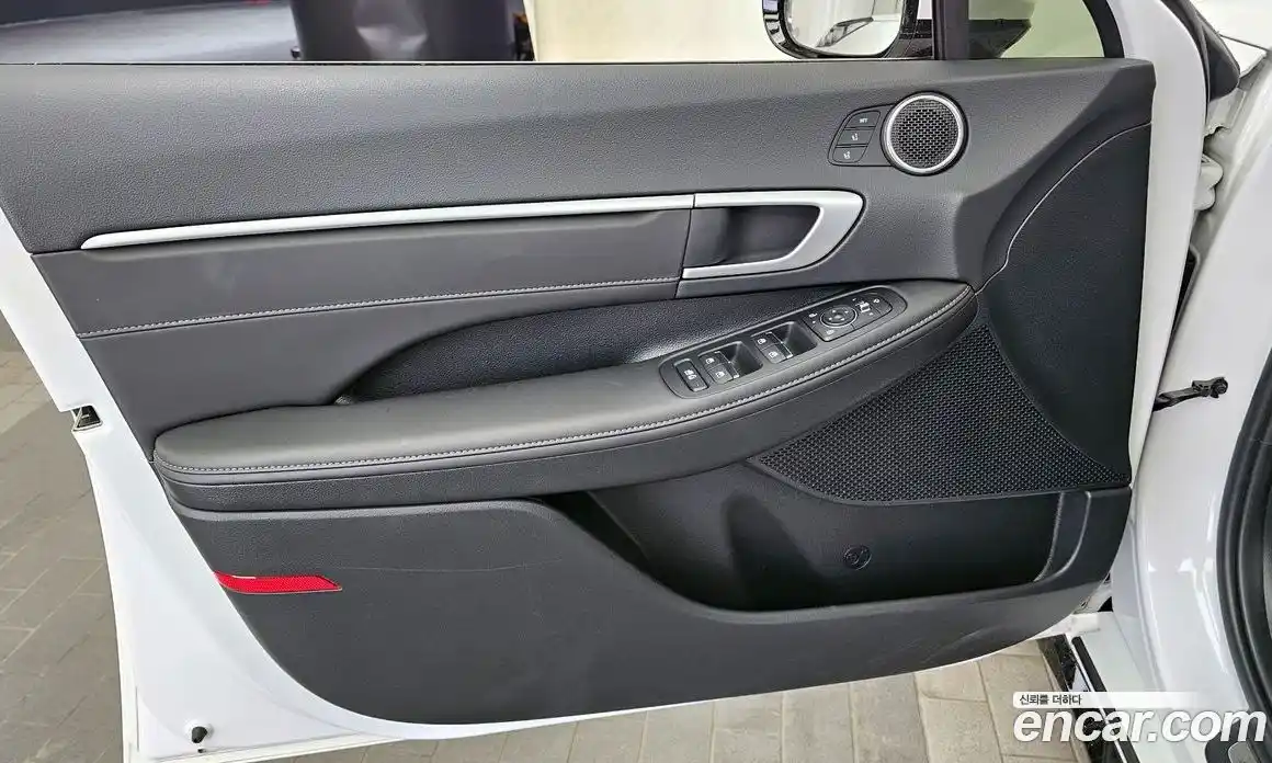 Hyundai Sonata 2024 2.0 автомат (гидро), фото 14