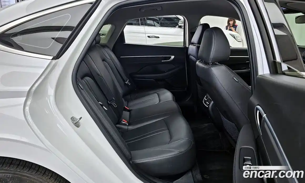 Hyundai Sonata 2024 2.0 автомат (гидро), фото 18