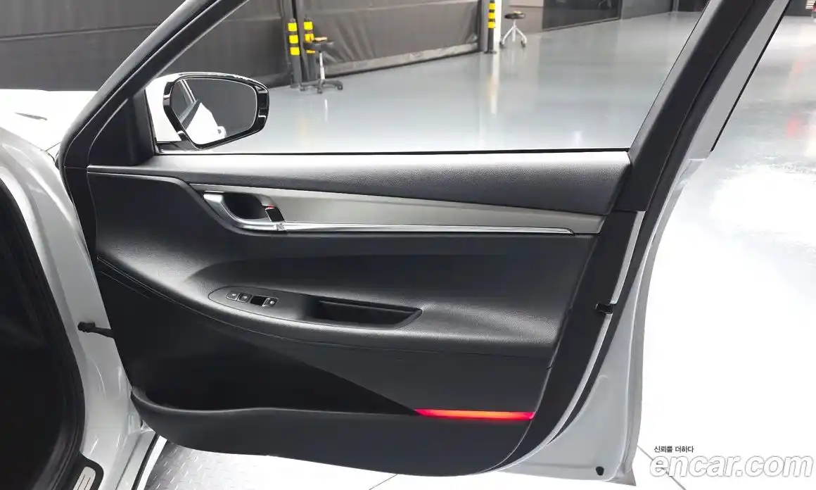 Hyundai Grandeur 2021 2.5 автомат (гидро), фото 14